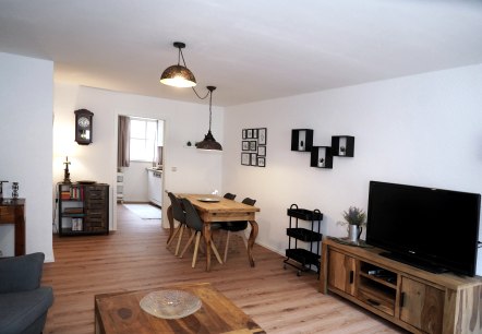 Wohnzimmer mit Essbereich, © Eifel Fewo Wohnzimmer mit Essbereich, © Eifel Fewo