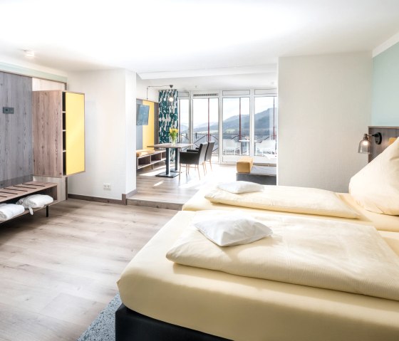 Juniorsuite_K5_komplett_Fenster Juniorsuite_K5_komplett_Fenster