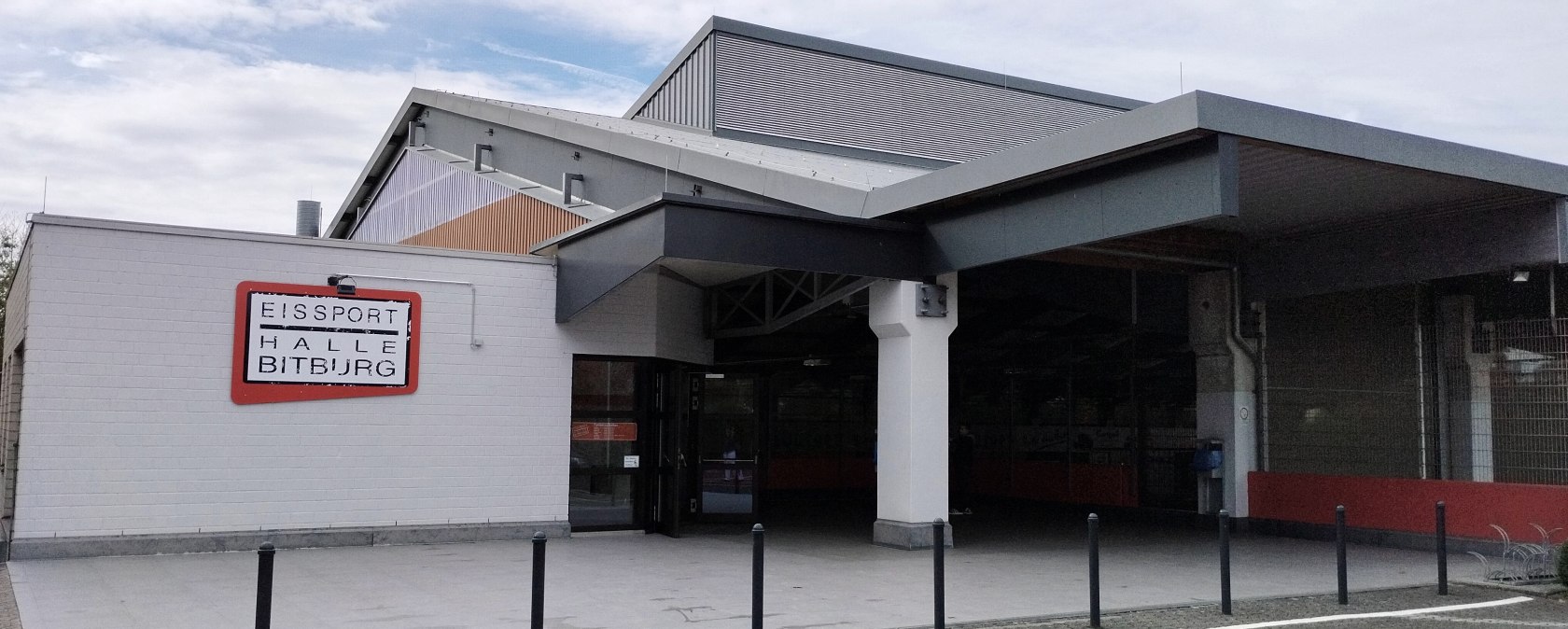 Eingang Eissporthalle, © TI Bitburger Land Eingang Eissporthalle, © TI Bitburger Land