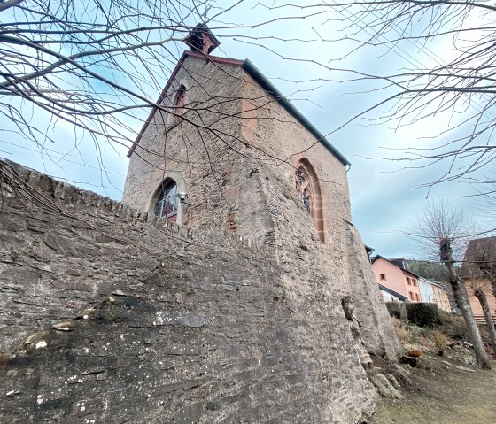 Eligiuskapelle Garten, © Felsenland Südeifel Tourismus GmbH / Anna Carina Krebs Eligiuskapelle Garten, © Felsenland Südeifel Tourismus GmbH / Anna Carina Krebs