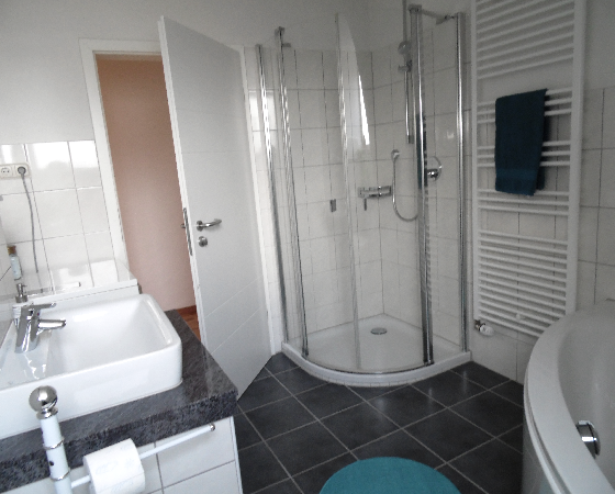 Bad, © Silvia Lenz-Jardin Bad, © Silvia Lenz-Jardin