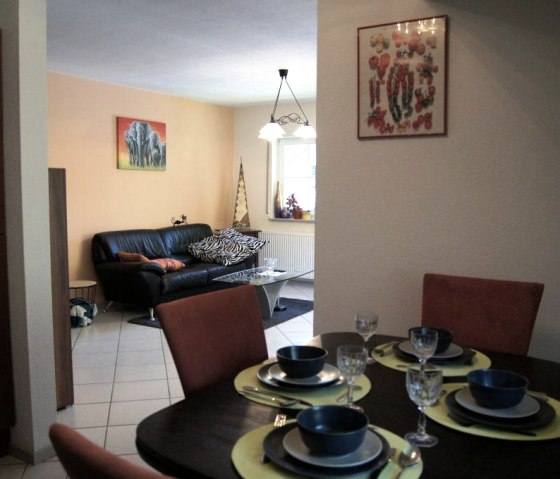 Ess- und Wohnbereich Fewo Lilie, © Philippe Wagner Ess- und Wohnbereich Fewo Lilie, © Philippe Wagner