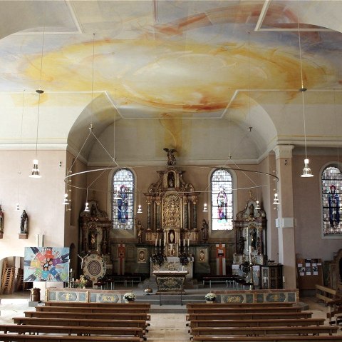 Innenansicht Pfarrkirche Waxweiler, © Michael Fischer Innenansicht Pfarrkirche Waxweiler, © Michael Fischer