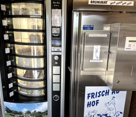 Frische Milch aus der Milchtanke, © TI Bitburger Land Frische Milch aus der Milchtanke, © TI Bitburger Land