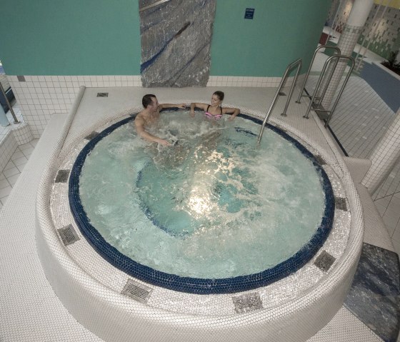 Entspannung im Whirlpool, © Cascade Entspannung im Whirlpool, © Cascade