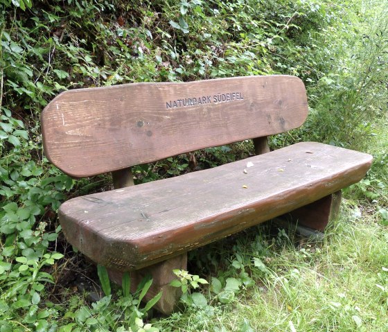 Rest bench "Naturpark Südeifel", © Tourist-Information Islek Rest bench "Naturpark Südeifel", © Tourist-Information Islek