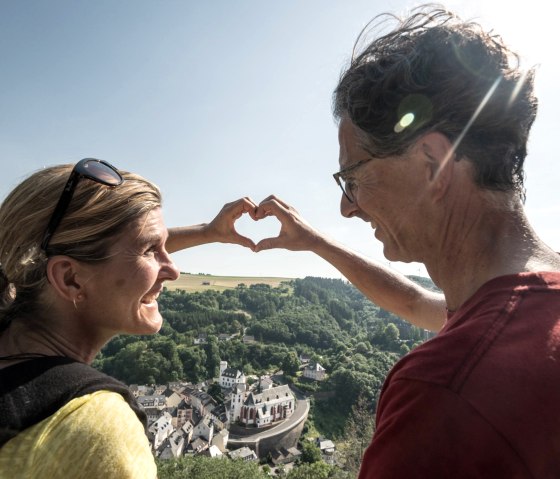 Blick auf Neuerburg von der Großen Kanzel, © Eifel Tourismus GmbH, Dominik Ketz Blick auf Neuerburg von der Großen Kanzel, © Eifel Tourismus GmbH, Dominik Ketz