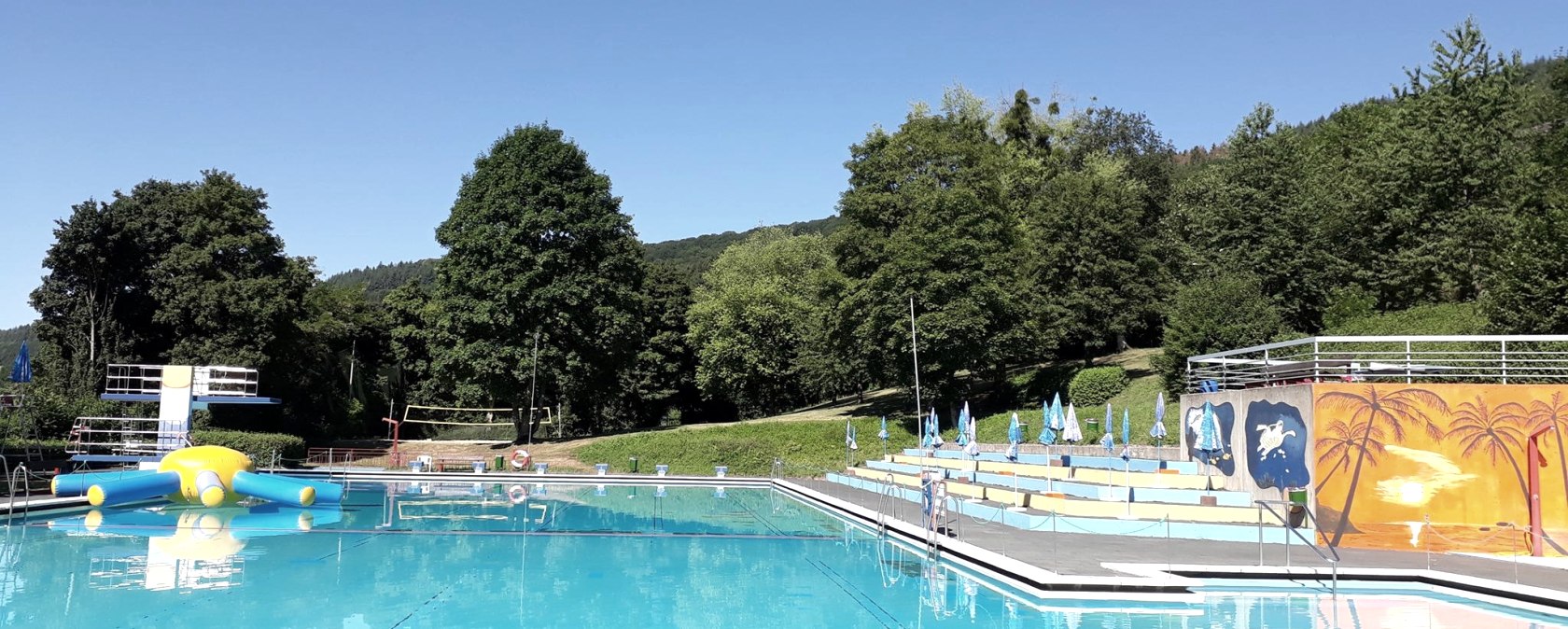 Freibad Bollendorf, © Freibad Bollendorf Freibad Bollendorf, © Freibad Bollendorf