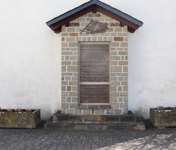 Denkmal in Dahnen, © Tourist-Information Islek, Ingrid Wirtzfeld Denkmal in Dahnen, © Tourist-Information Islek, Ingrid Wirtzfeld