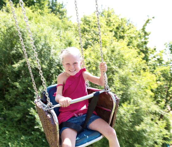 12eifelpark-kettenkarussell, © Eifelpark Gondorf 12eifelpark-kettenkarussell, © Eifelpark Gondorf