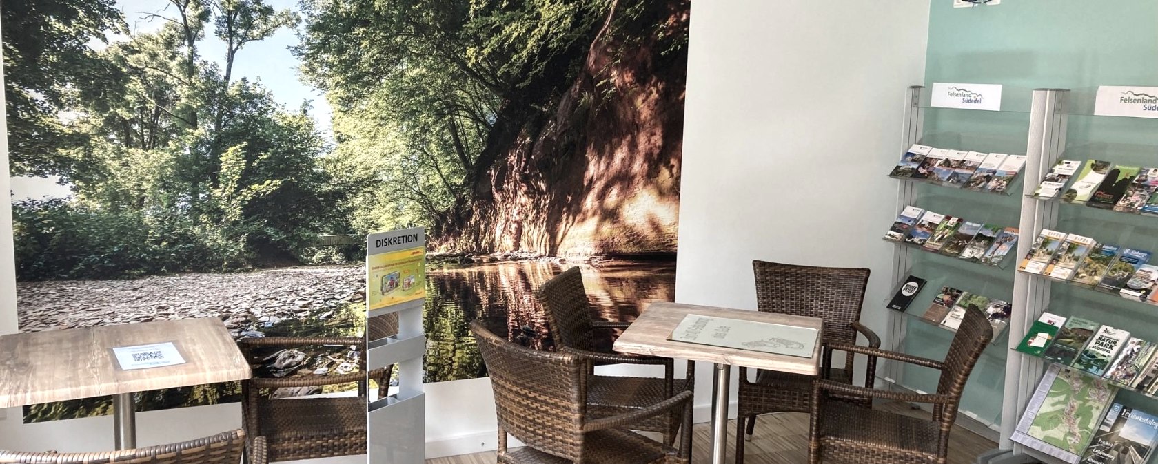 Tourist Infopunkt Neuerburg innen, © Felsenland Südeifel Tourismus GmbH Tourist Infopunkt Neuerburg innen, © Felsenland Südeifel Tourismus GmbH