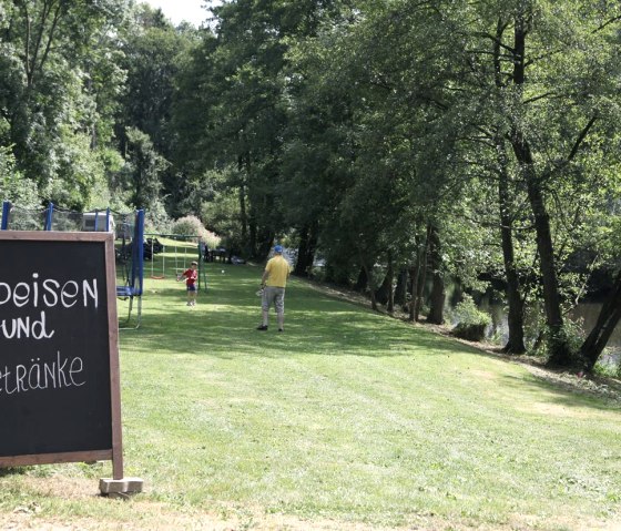 Altes Zollhaus Spielwiese verkl.17020 Altes Zollhaus Spielwiese verkl.17020