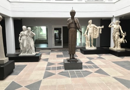 Foyer Haus Beda, © Tourist-Information Bitburger Land Foyer Haus Beda, © Tourist-Information Bitburger Land