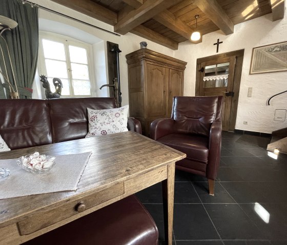 5F81F3D0-A05E-4EC4-B847-5FE575C2E4F2 5F81F3D0-A05E-4EC4-B847-5FE575C2E4F2