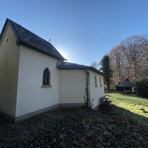 Lascheider Kapelle Seitenansicht, © Felsenland Südeifel Tourismus, A. C. Krebs Lascheider Kapelle Seitenansicht, © Felsenland Südeifel Tourismus, A. C. Krebs