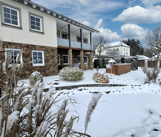 Hausansicht im Winter 1 Hausansicht im Winter 1