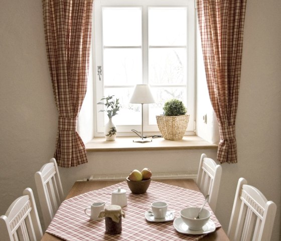 Landhaus Esstisch, © Landhaus Theis Landhaus Esstisch, © Landhaus Theis