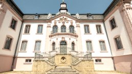 Eingang Schlos Weilerbach, © Eifel Tourismus GmbH, D. Ketz Eingang Schlos Weilerbach, © Eifel Tourismus GmbH, D. Ketz