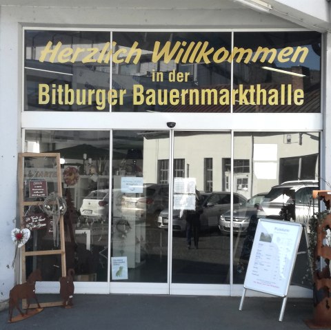 Biauernmarkthalle Eingang, © Tourist-Information Bitburger Land Biauernmarkthalle Eingang, © Tourist-Information Bitburger Land