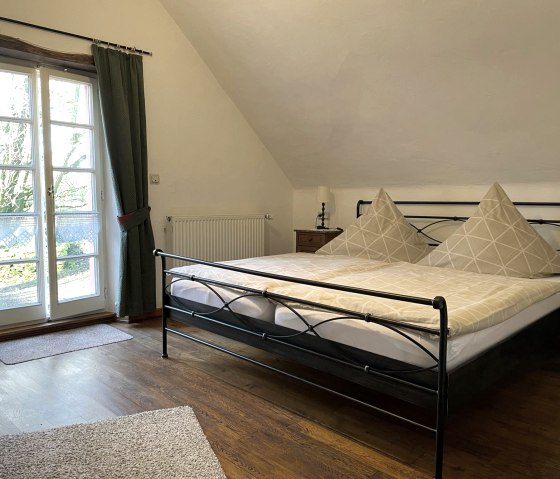 E87DE335-A078-4239-A124-6CB838A5532F E87DE335-A078-4239-A124-6CB838A5532F