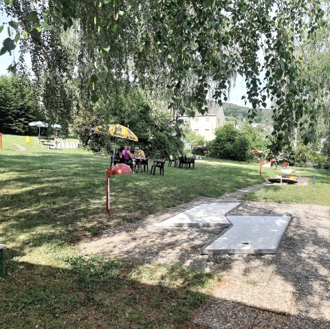 Minigolf in Bollendorf, © Felsenland Südeifel Tourismus GmbH Minigolf in Bollendorf, © Felsenland Südeifel Tourismus GmbH