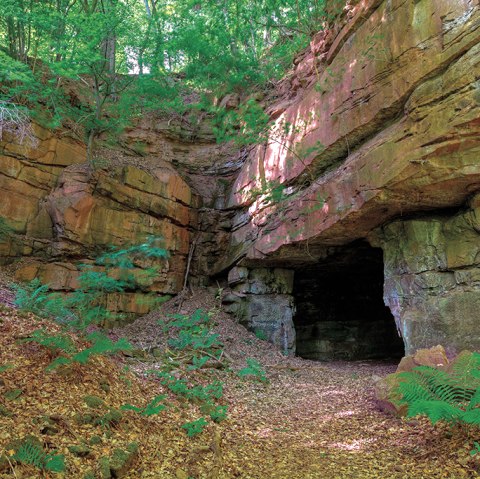 Kylltal red sandstone route, © Naturpark Südeifel, Charly Schleder Kylltal red sandstone route, © Naturpark Südeifel, Charly Schleder