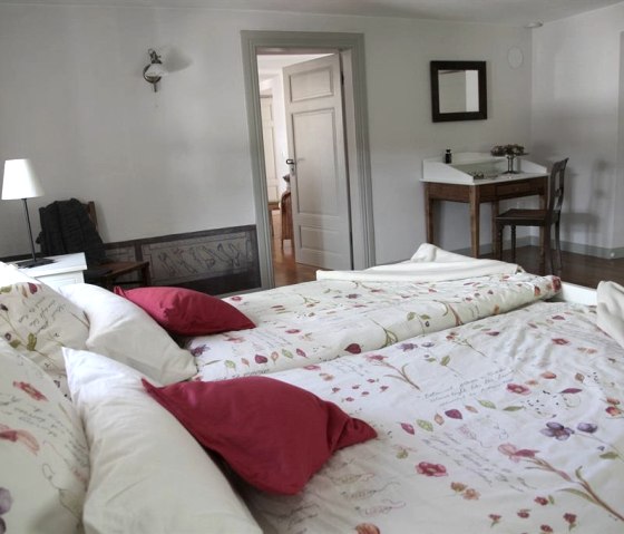 Schlafen in der Bauernkammer, © Alice Schares Schlafen in der Bauernkammer, © Alice Schares