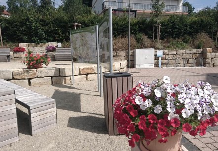 E-Bike Ladestation Dorfplatz Echternacherbrück 2, © Elke Wagner, Felsenland Südeifel Tourismus GmbH E-Bike Ladestation Dorfplatz Echternacherbrück 2, © Elke Wagner, Felsenland Südeifel Tourismus GmbH