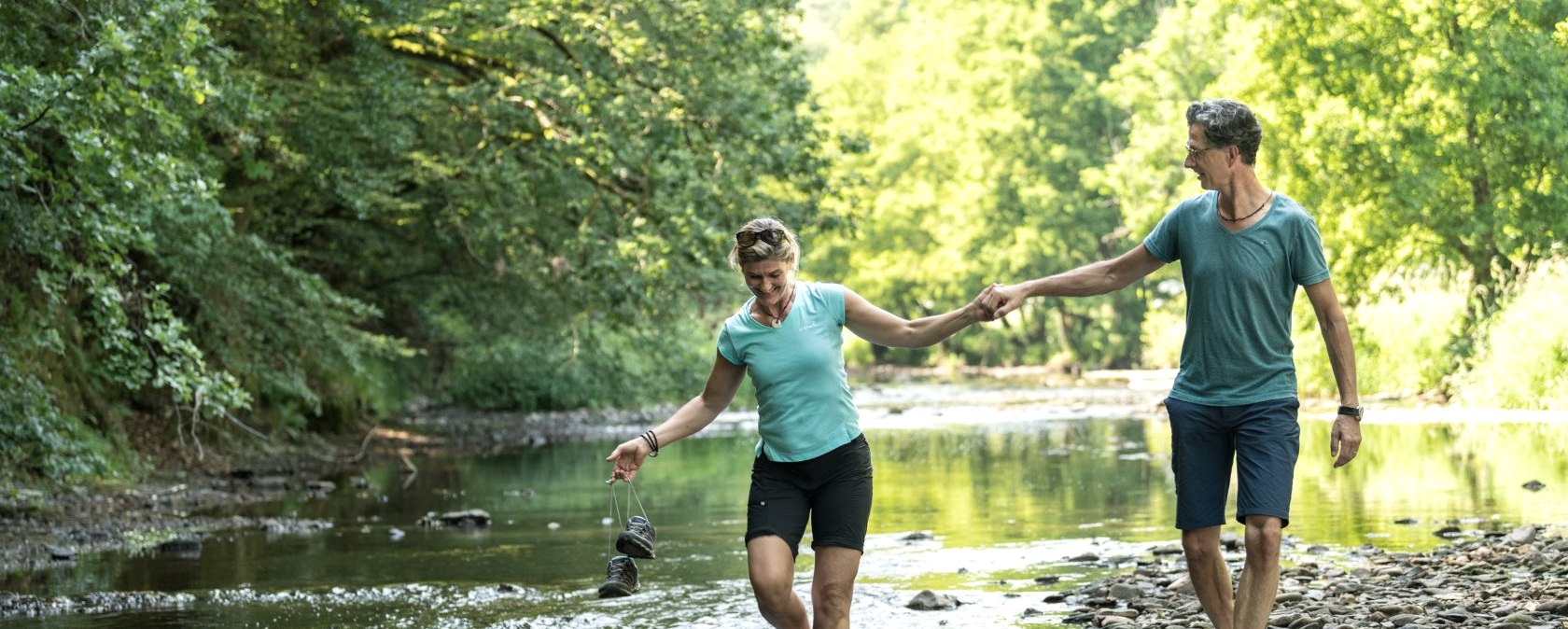 Spaß am Wasser der Prüm auf der Stausee-Prümtalroute, © Eifel Tourismus GmbH, D. Ketz Spaß am Wasser der Prüm auf der Stausee-Prümtalroute, © Eifel Tourismus GmbH, D. Ketz
