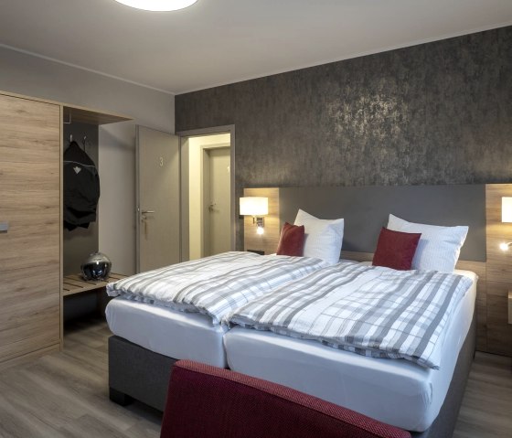 Modernes Doppelzimmer Modernes Doppelzimmer