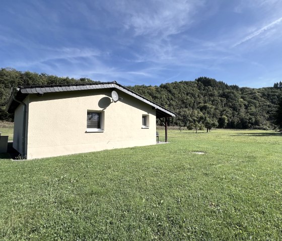 Hausansicht von hinten seitlich