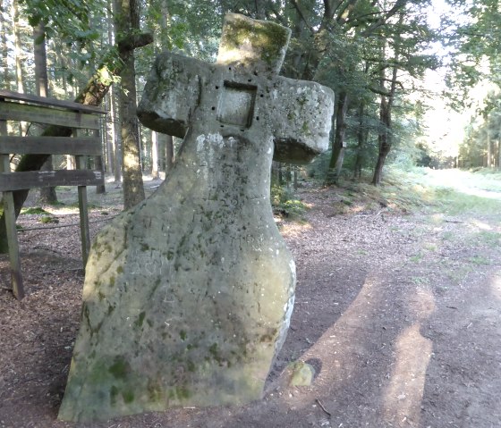 The Fraubille cross, © Elke Wagner, Felsenland Südeifel Tourismus GmbH