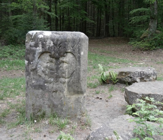 Maria-Theresien-Stein mit Doppeladler, &copy; Felsenland S&uuml;deifel Tourismus GmbH
