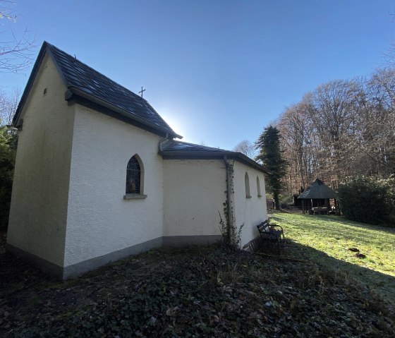 Lascheider Kapelle Seitenansicht, &copy; Felsenland S&uuml;deifel Tourismus, A. C. Krebs