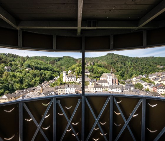 Blick aus dem Beilsturm auf Neuerburg, &copy; Eifel Tourismus GmbH, D. Ketz