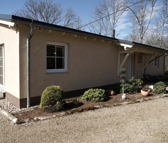 Waldbungalow Eingang, &copy; Gerta Zwicker