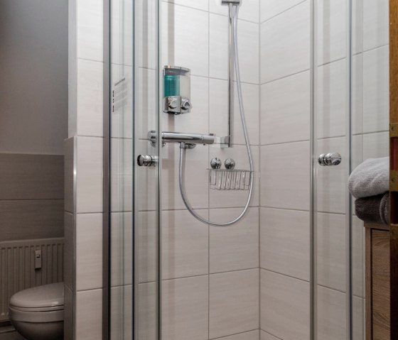 Studio - bequeme Dusche mit Shampoo und Duschgel, &copy; Gerhard M&uuml;ller