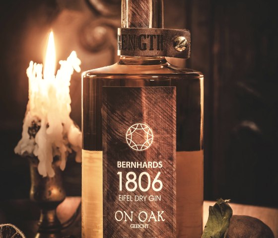 On Oak Gin Bernhards 1806, &copy; Bernhard Zender