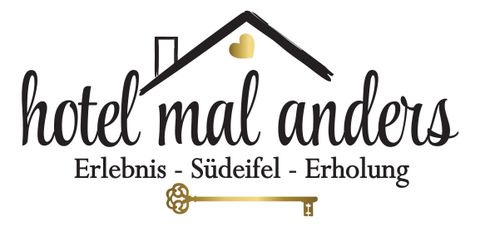 Ein stilvolles Logo des Hotels „Hotel mal anders“. Das Design vermittelt ein Gefühl von Erholung und Erlebnis in der Südeifel.