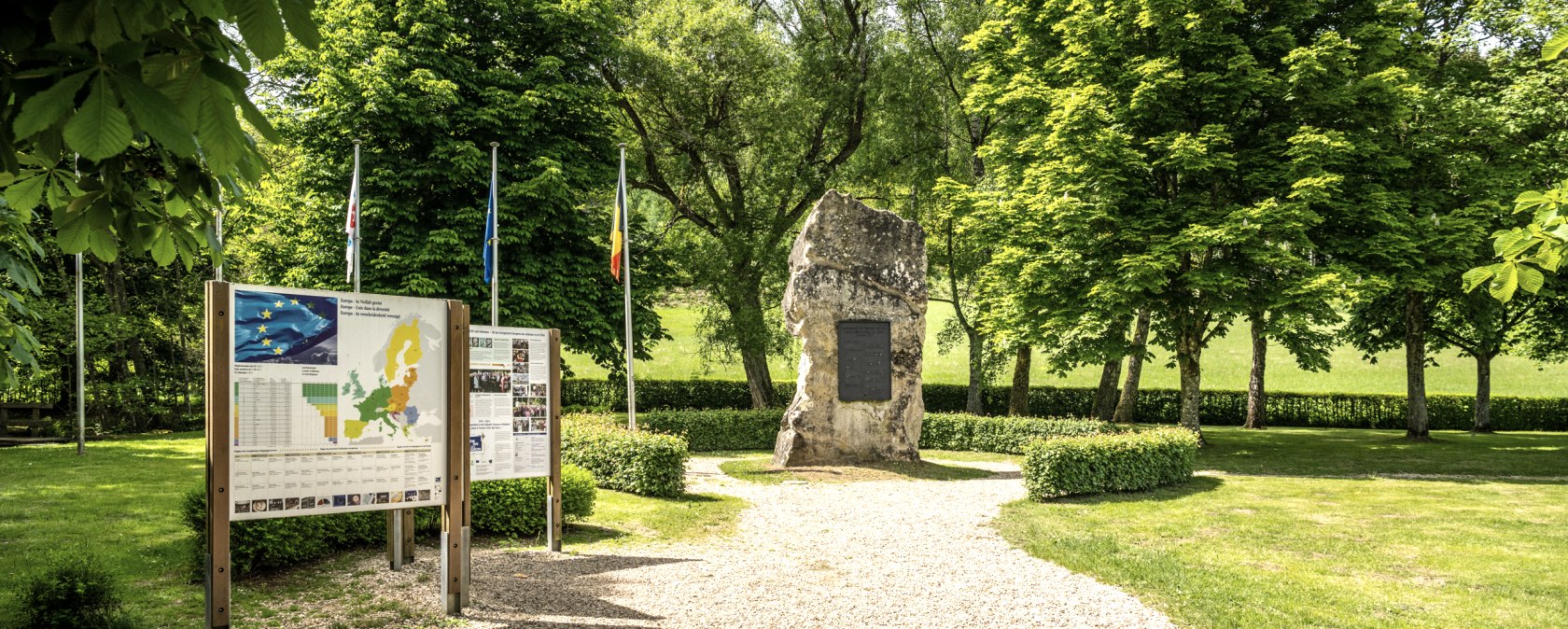 Das Europadenkmal am Dreil&auml;ndereck Ouren, &copy; Eifel Tourismus GmbH, Dominik Ketz