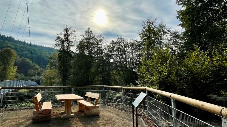 Rastplatz bei der Hängebrücke