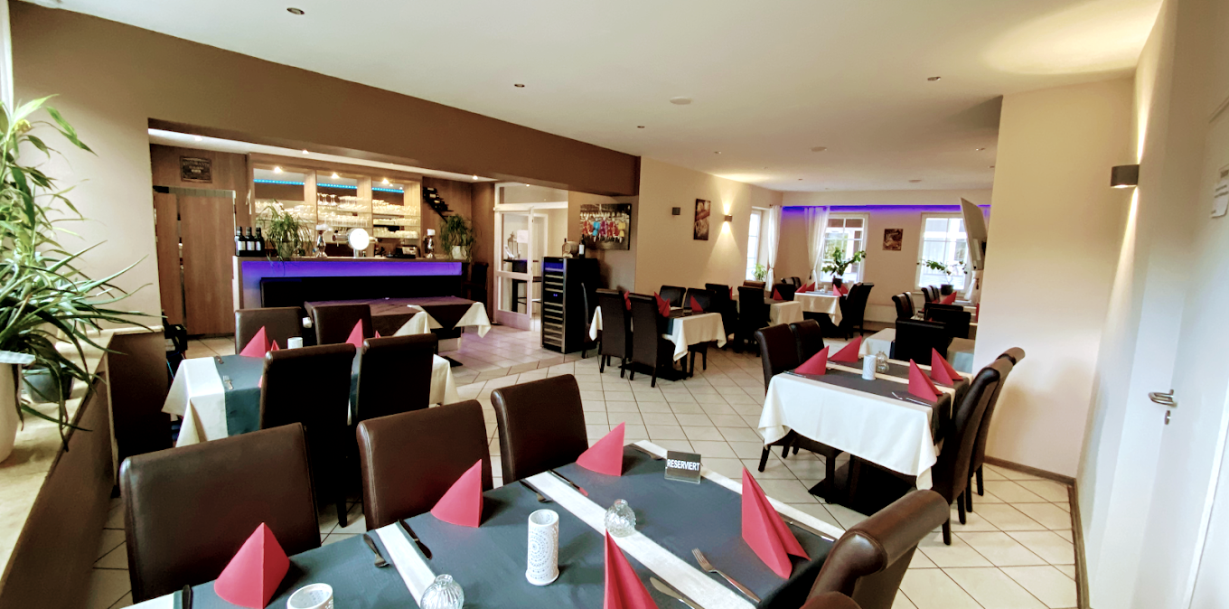 Pizzeria La Corona, &copy; Domenico Bruni