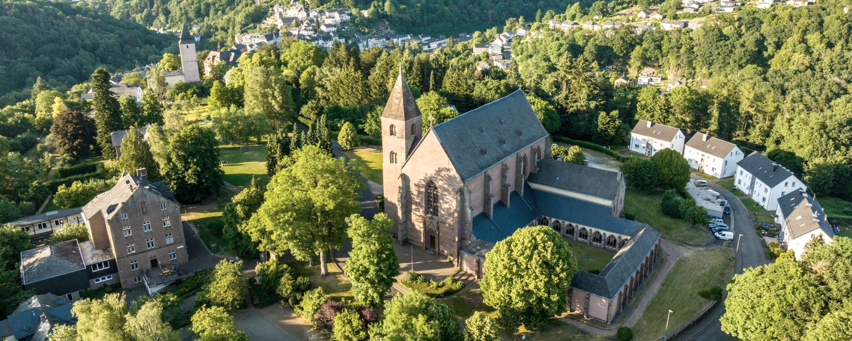 Luftaufnahme Stiftskirche Kyllburg, © ©Eifel Tourismus GmbH, Dominik Ketz