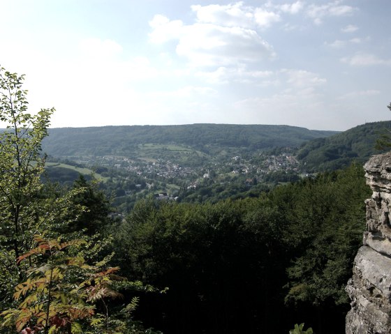 Blick vom Teufelsloch auf Bollendorf, &copy; Felsenland S&uuml;deifel Tourismus GmbH