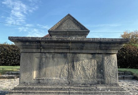 Weihedenkmal Ernzen, &copy; Felsenland S&uuml;deifel Tourismus GmbH, AC Krebs