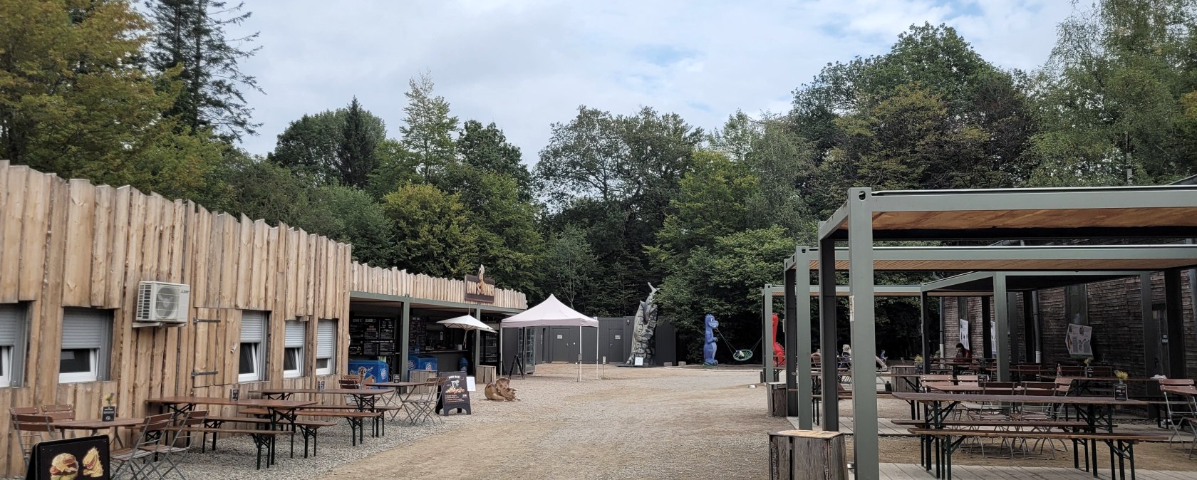 Dino's Diner im Dinopark Teufelsschlucht, © Felsenland Südeifel Tourismus GmbH