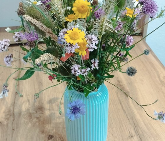 FeWo H&uuml;hn Deko(c)TIBitMeS