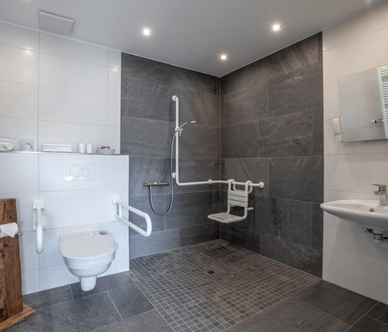 Barrierefreies Badezimmer Waldhotel Sonnenberg, &copy; Waldhotel Sonnenberg/Georg Eiben