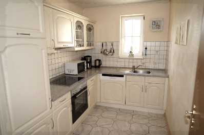 Waldbungalow K&uuml;che, &copy; Gerta Zwicker