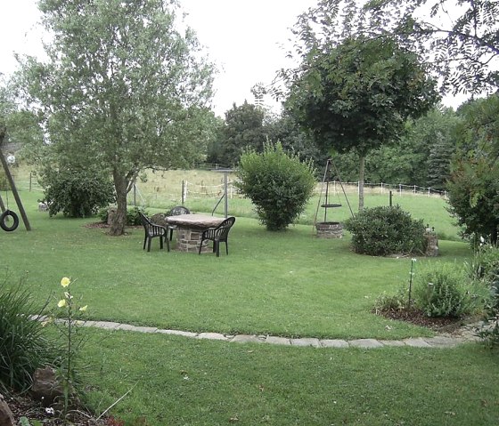 Rasenfl&auml;che, &copy; Theis